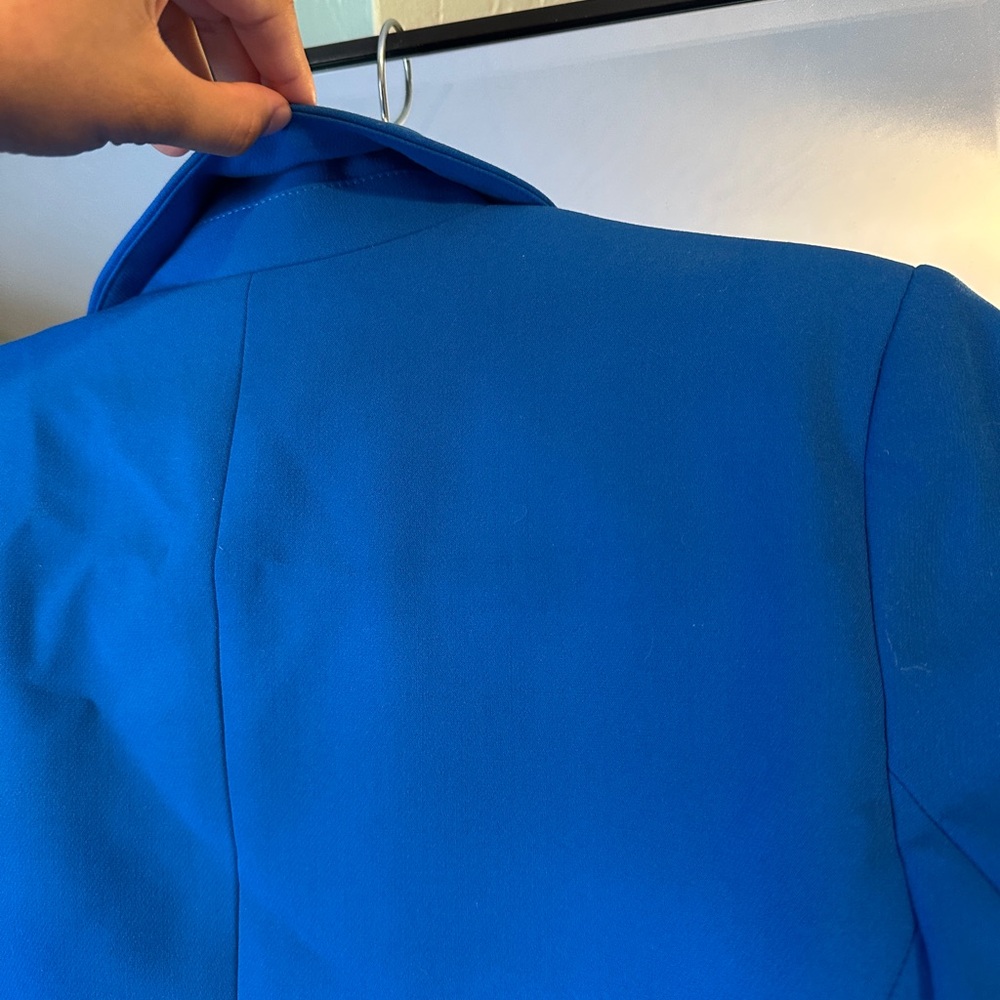 NWT Zara Cropped Royal Blue Pearl Button Down Blazer - Picture 10 of 13